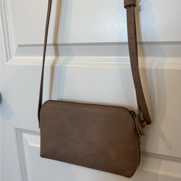 Universal Threads Brown Crossbody Purse - Picture 1 of 4